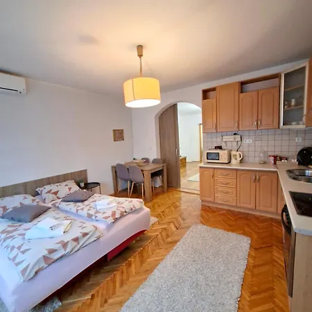 Mb Deluxe Apartamento Visoko