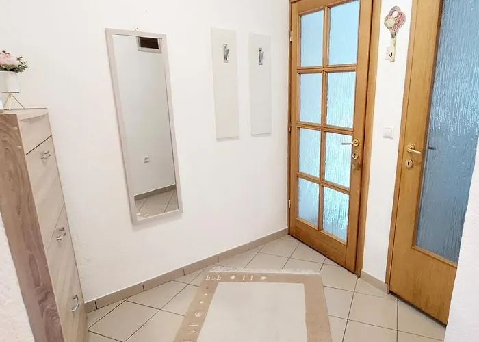 Mb Deluxe Apartamento Visoko