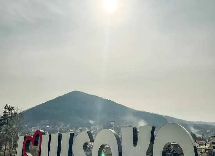 Mb Deluxe Apartamento Visoko